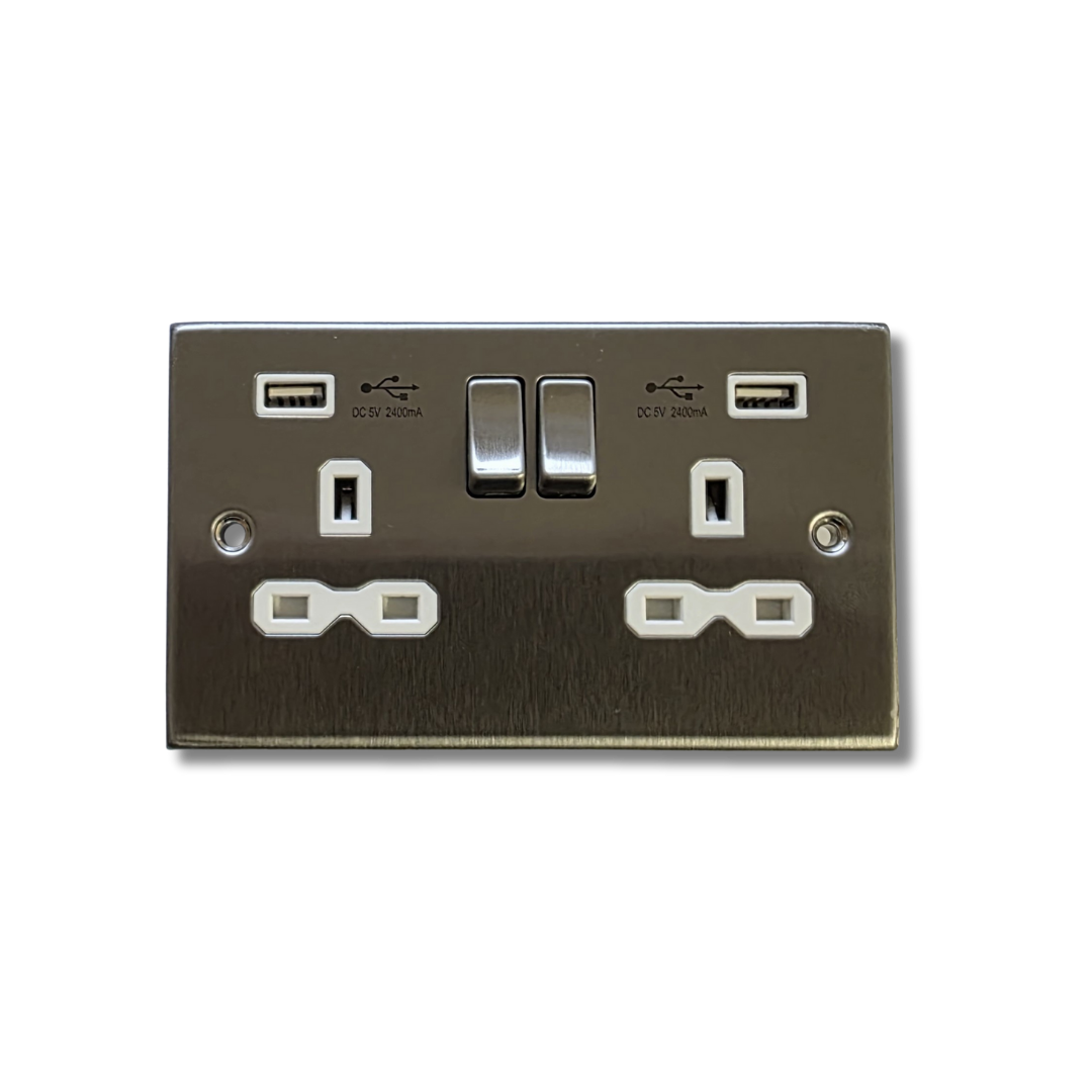 2G Switched Socket - Dual USB Charger